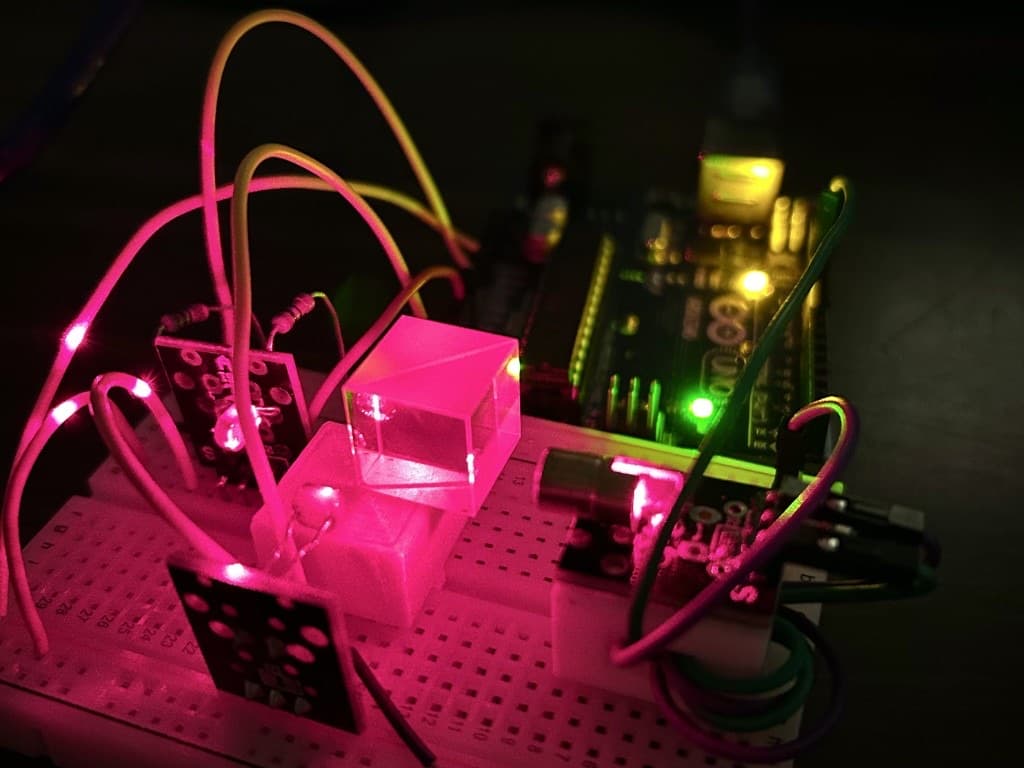 Quantum Random Number Generator Circuit